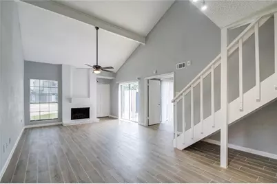 810 Dunson Glen Drive #404, Houston, TX 77090 - Photo 2