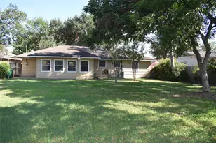 5911 Hornwood Dr, Houston, TX 77081 - Photo 26