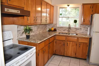 5911 Hornwood Drive, Houston, TX 77081 - Photo 16