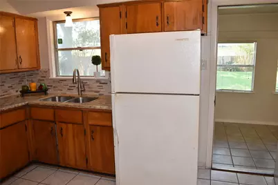 5911 Hornwood Drive, Houston, TX 77081 - Photo 18