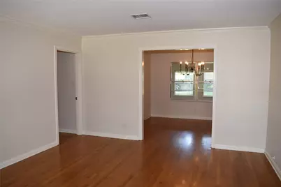 5911 Hornwood Drive, Houston, TX 77081 - Photo 4