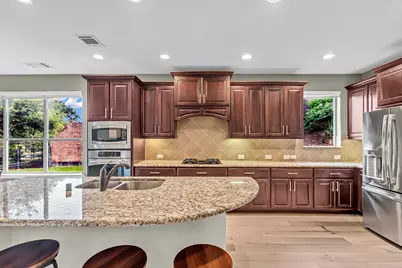 203 Oarwood Place, Spring, TX 77389 - Photo 14