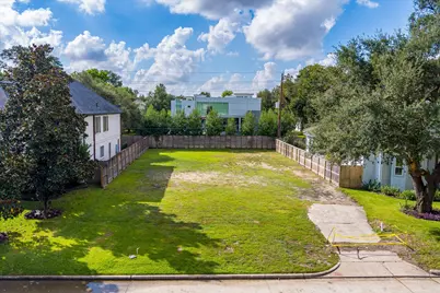 4625 Willow Street, Bellaire, TX 77401 - Photo 2