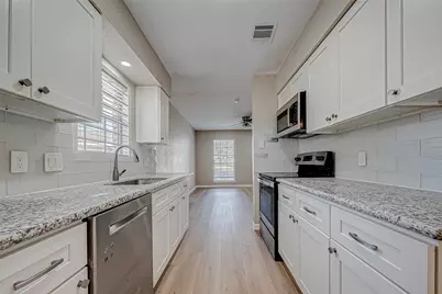 7315 Housman Street, Houston, TX 77055 - Photo 14