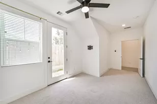 8321 Springwood Cyn Ln, Houston, TX 77055 - Photo 8