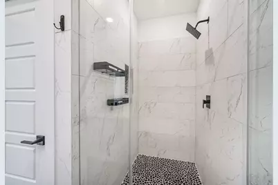 8321 Springwood Canyon Lane, Houston, TX 77055 - Photo 30