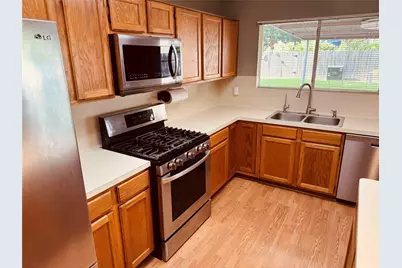 8610 Old Maple Lane, Humble, TX 77338 - Photo 16