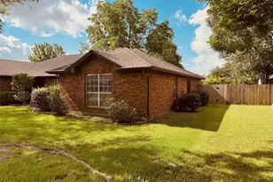 8610 Old Maple Ln, Humble, TX 77338 - Photo 6