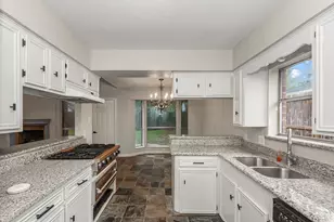 29019 Stapleford St, Spring, TX 77386 - Photo 12