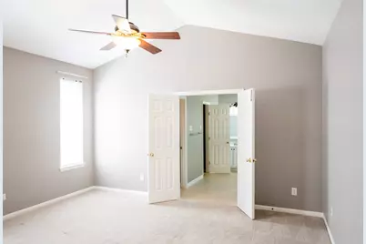 22 S Lace Arbor Drive, The Woodlands, TX 77382 - Photo 12