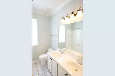 22 S Lace Arbor Drive, The Woodlands, TX 77382 - Photo 18