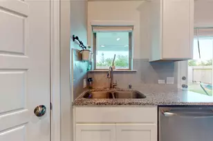 6922 Scarlet Sagebrush St, Katy, TX 77449 - Photo 16
