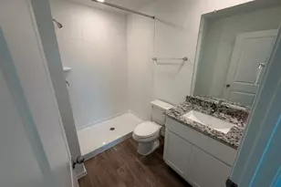 6003 Pineapple St, Houston, TX 77048 - Photo 8