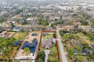 9206 Westview Dr, Houston, TX 77055 - Photo 1