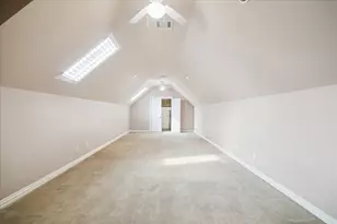 9206 Westview Dr, Houston, TX 77055 - Photo 32