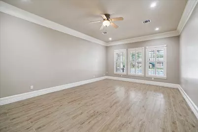 9206 Westview Drive, Houston, TX 77055 - Photo 26