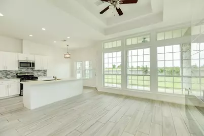 2040 Twin Lakes Boulevard, West Columbia, TX 77486 - Photo 4