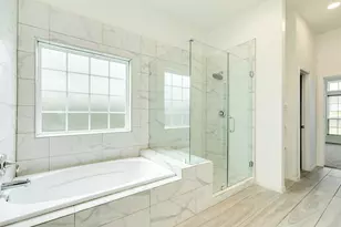 2040 Twin Lakes Blvd, West Columbia, TX 77486 - Photo 16