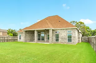 2040 Twin Lakes Blvd, West Columbia, TX 77486 - Photo 24