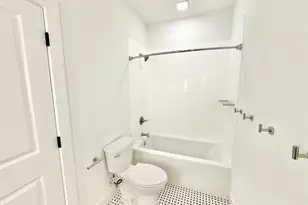 2102 Mechanic St, Galveston, TX 77550 - Photo 6