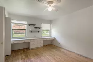 2001 Ave Q, Huntsville, TX 77340 - Photo 16