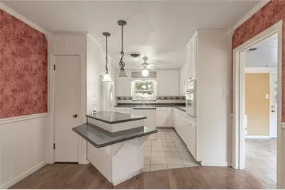 2001 Avenue Q, Huntsville, TX 77340 - Photo 4