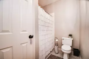 7634 Broken Oak Ln, Sugar Land, TX 77479 - Photo 32