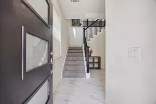 1817 Agoura Hills Dr, Houston, TX 77080 - Photo 2