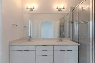 18736 B Centro Main St, Shenandoah, TX 77385 - Photo 18