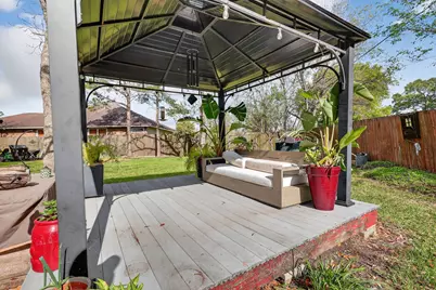 2615 Avenue B, Dickinson, TX 77539 - Photo 38