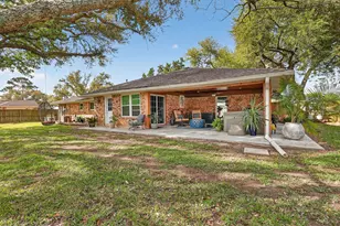 2615 Avenue B, Dickinson, TX 77539 - Photo 4