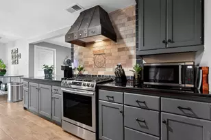 2615 Avenue B, Dickinson, TX 77539 - Photo 8