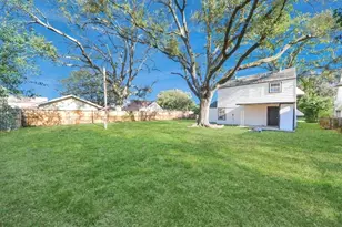 8319 Glenview Dr, Houston, TX 77017 - Photo 8