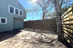 801 Ave F, El Campo, TX 77437 - Photo 34