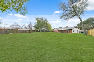 10803 Doud St, Houston, TX 77035 - Photo 28