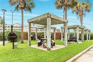6102 Seawall Blvd, Galveston, TX 77551 - Photo 16