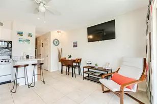 6102 Seawall Blvd, Galveston, TX 77551 - Photo 2