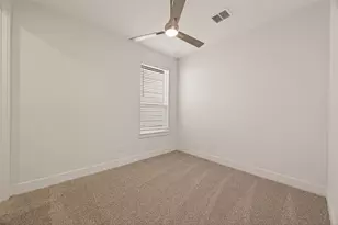 910 W 21st St, Houston, TX 77008 - Photo 26