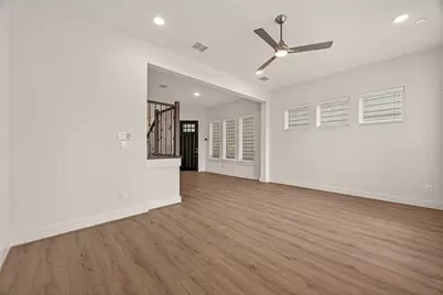 910 W 21st Street #A, Houston, TX 77008 - Photo 14