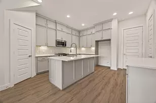 910 W 21st St, Houston, TX 77008 - Photo 10