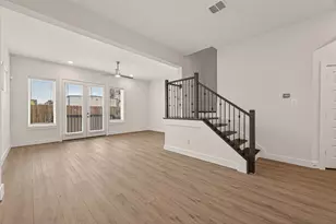 910 W 21st St, Houston, TX 77008 - Photo 12