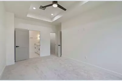 7977 Angus, Houston, TX 77028 - Photo 8