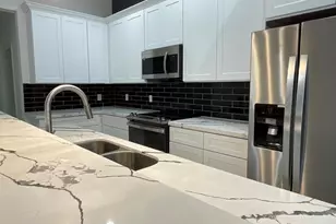 5202 Northridge Dr, Houston, TX 77033 - Photo 2