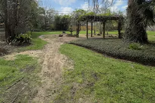 2625 Gladys Ave, Beaumont, TX 77702 - Photo 36