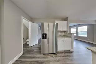 17303 Davenway Dr, Houston, TX 77084 - Photo 6