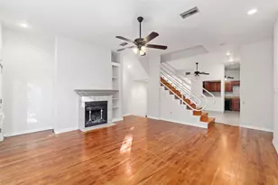 204 Marshall St, Houston, TX 77006 - Photo 4