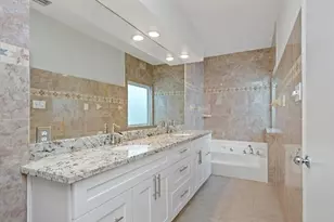 204 Marshall St, Houston, TX 77006 - Photo 8