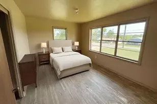 806 E 1st, Hughes Springs, TX 75656 - Photo 8