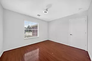 11107 Malden Dr, Houston, TX 77075 - Photo 14