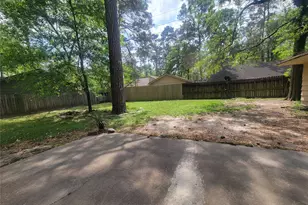 1918 Crystal Springs Dr, Houston, TX 77339 - Photo 20